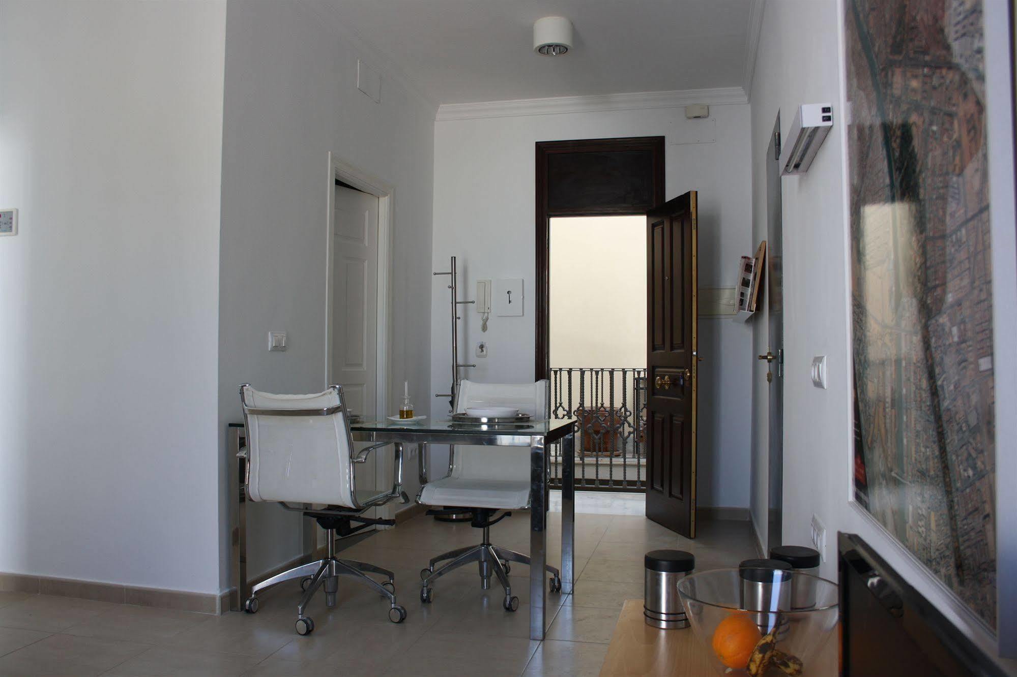 Estudio Padre Manjon เซบีญา ภายนอก รูปภาพ